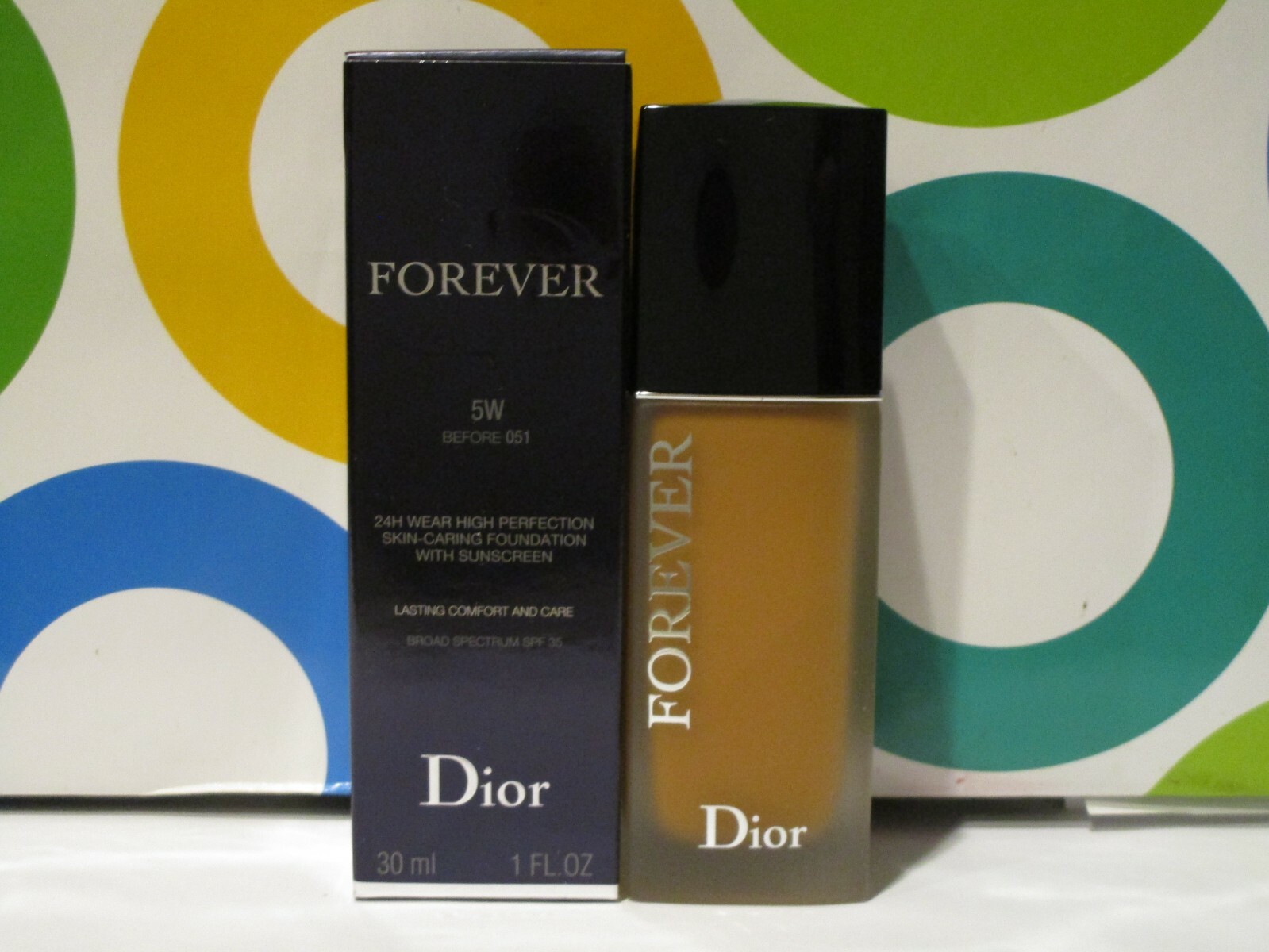 CHRISITAN DIOR ~ FOREVER 24 H WEAR HIGH PERFECTION FOUNDATION ~ 5 W ~ BOXED