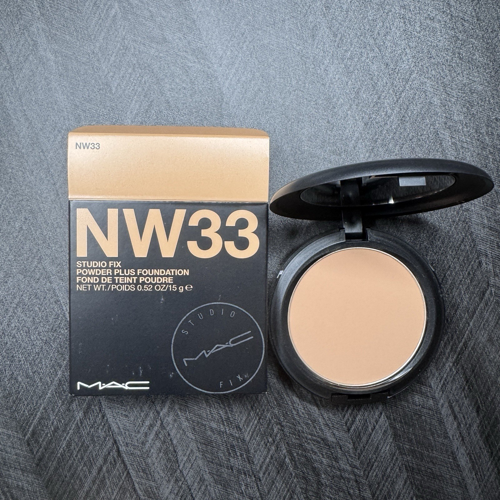 MAC Studio Fix Powder Plus Foundation NW33