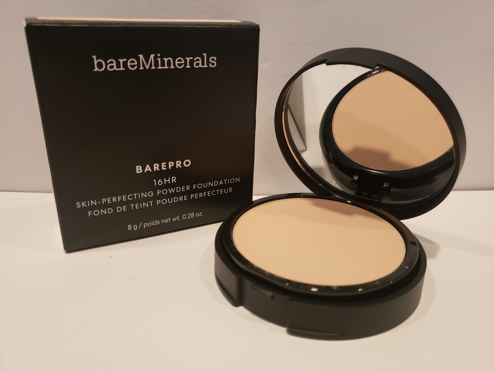 Bare Minerals ~ BarePro ~ Skin Perfecting Powder Foundation~ Light 20 Cool