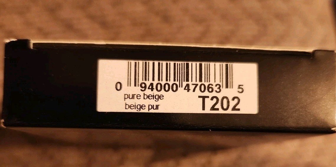 Avon Smooth Minerals Pressed Foundation Pure Beige T202 New In Box Retired