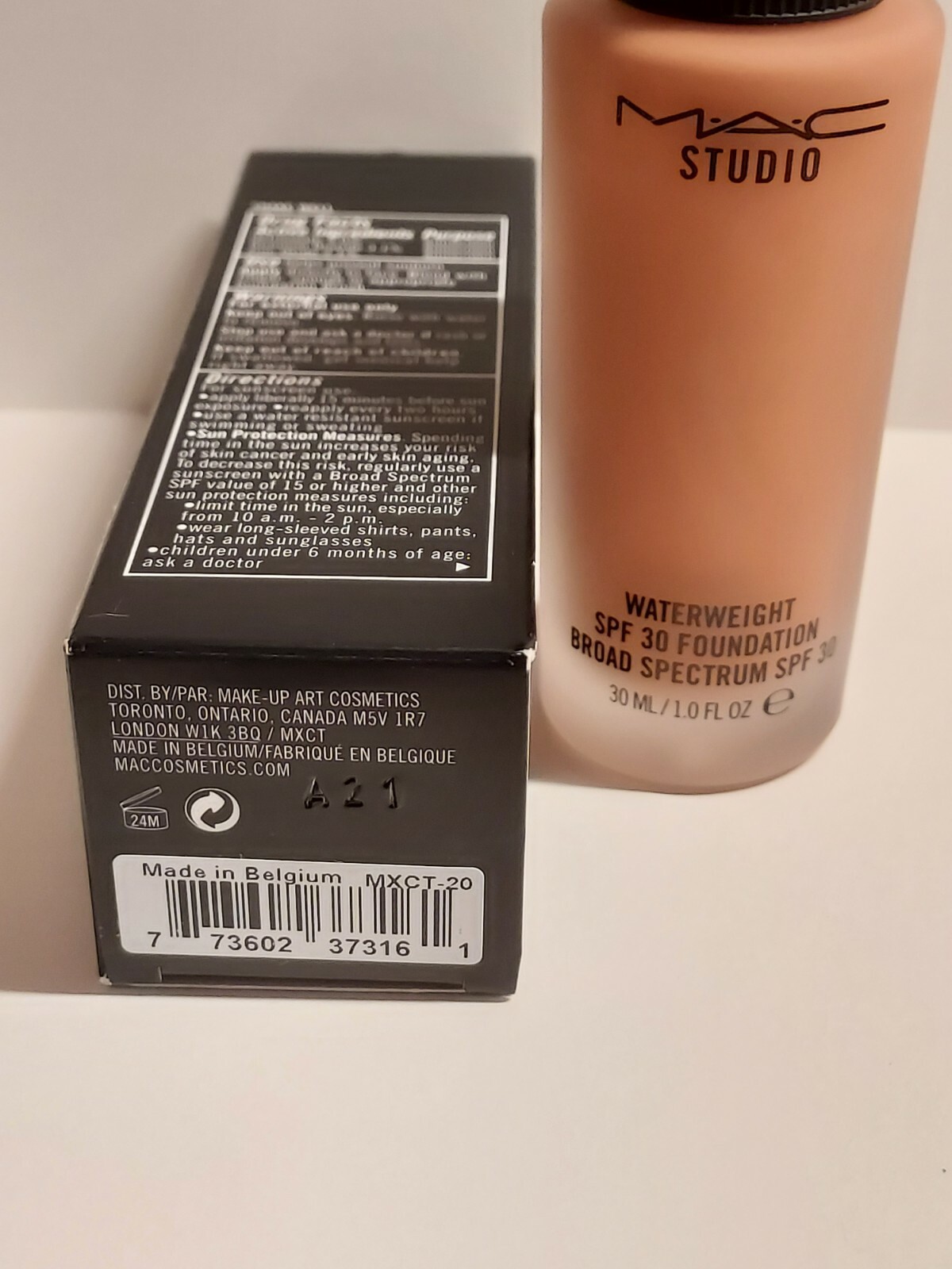 MAC Studio Waterweight SPF 30 Foundation *NW43* / 1 oz – Full Size / NIB
