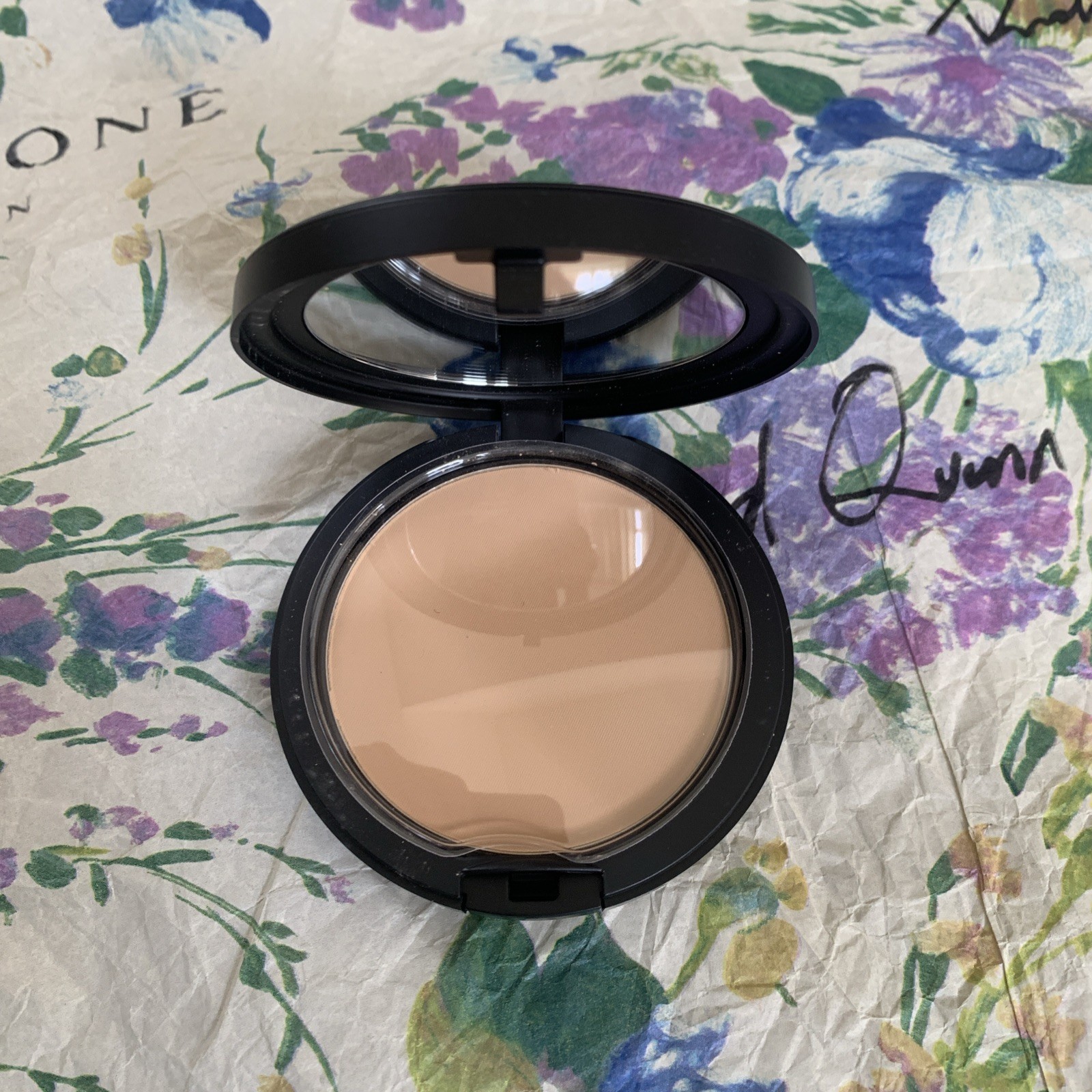 Mac Studio Fix Powder Plus Foundation (NC20)
