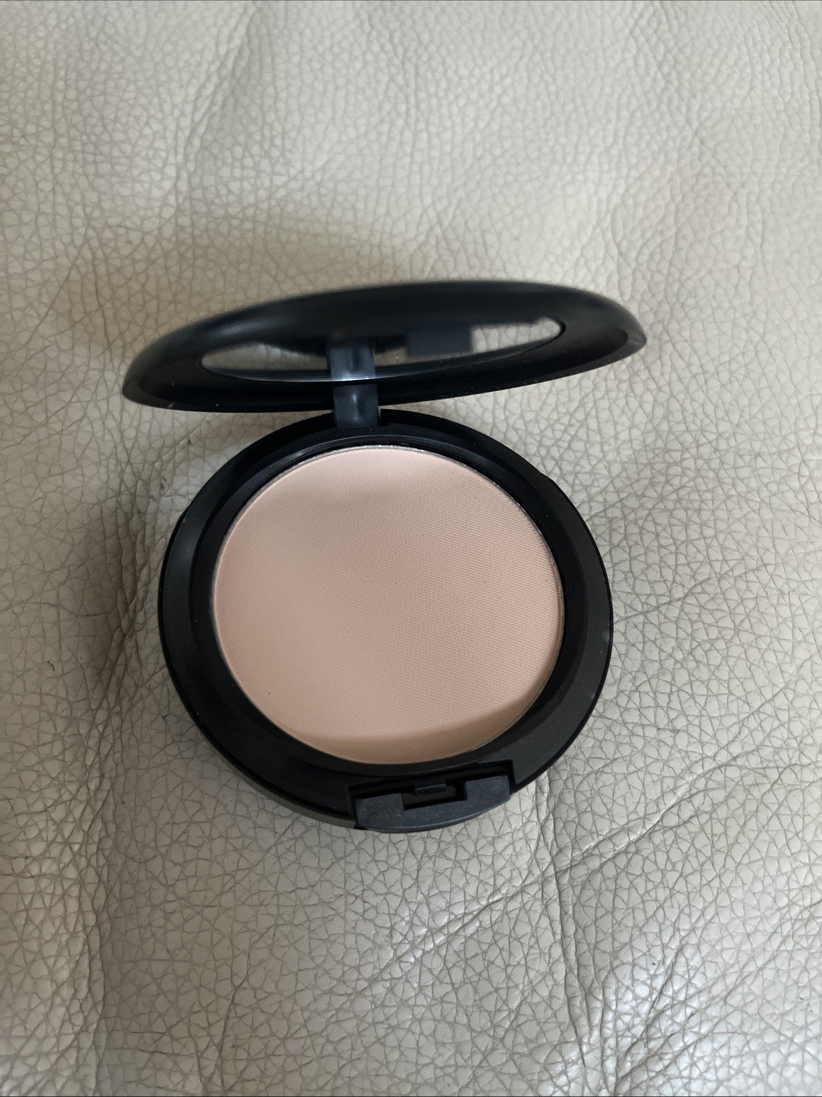 Mac Studio Fix Powder Plus Foundation (N4)