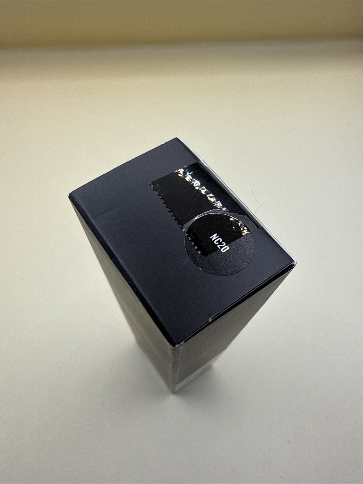 M.A.C Studio Sculpt Foundation SPF 15 NC20 1.3 fl oz/40ml New In Box