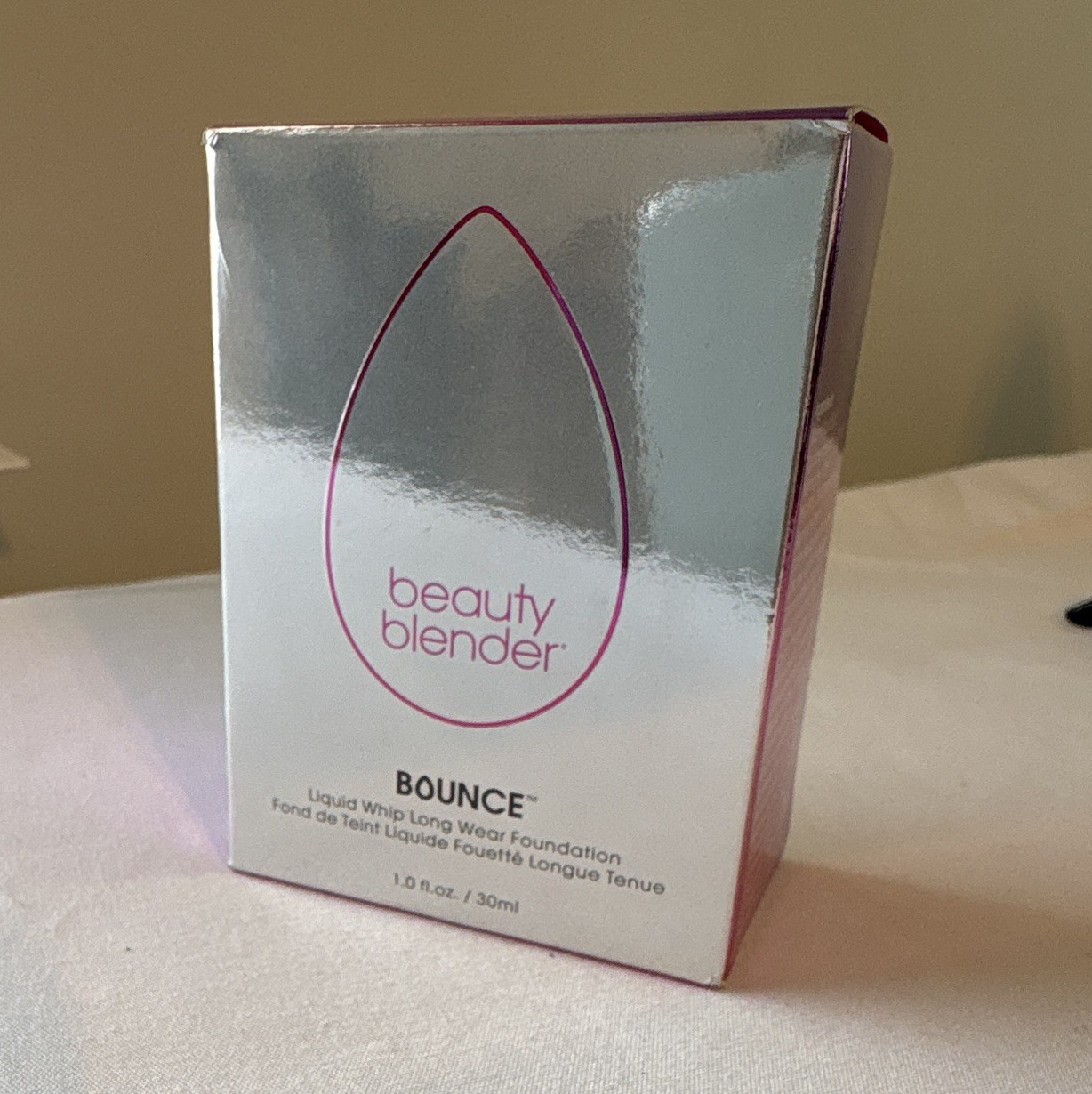 beautyblender BOUNCE Liquid Foundation Long Wear Buildable Velveteen BLEND 4.70
