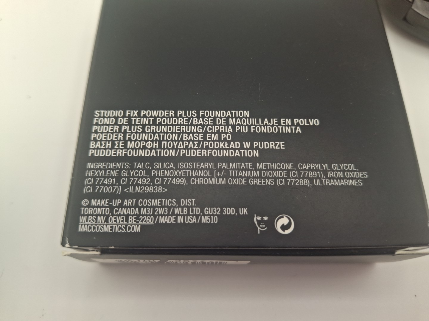 MAC Studio Fix Powder Plus Foundation NW 40 .52 oz / 15 g Original / Old Formula