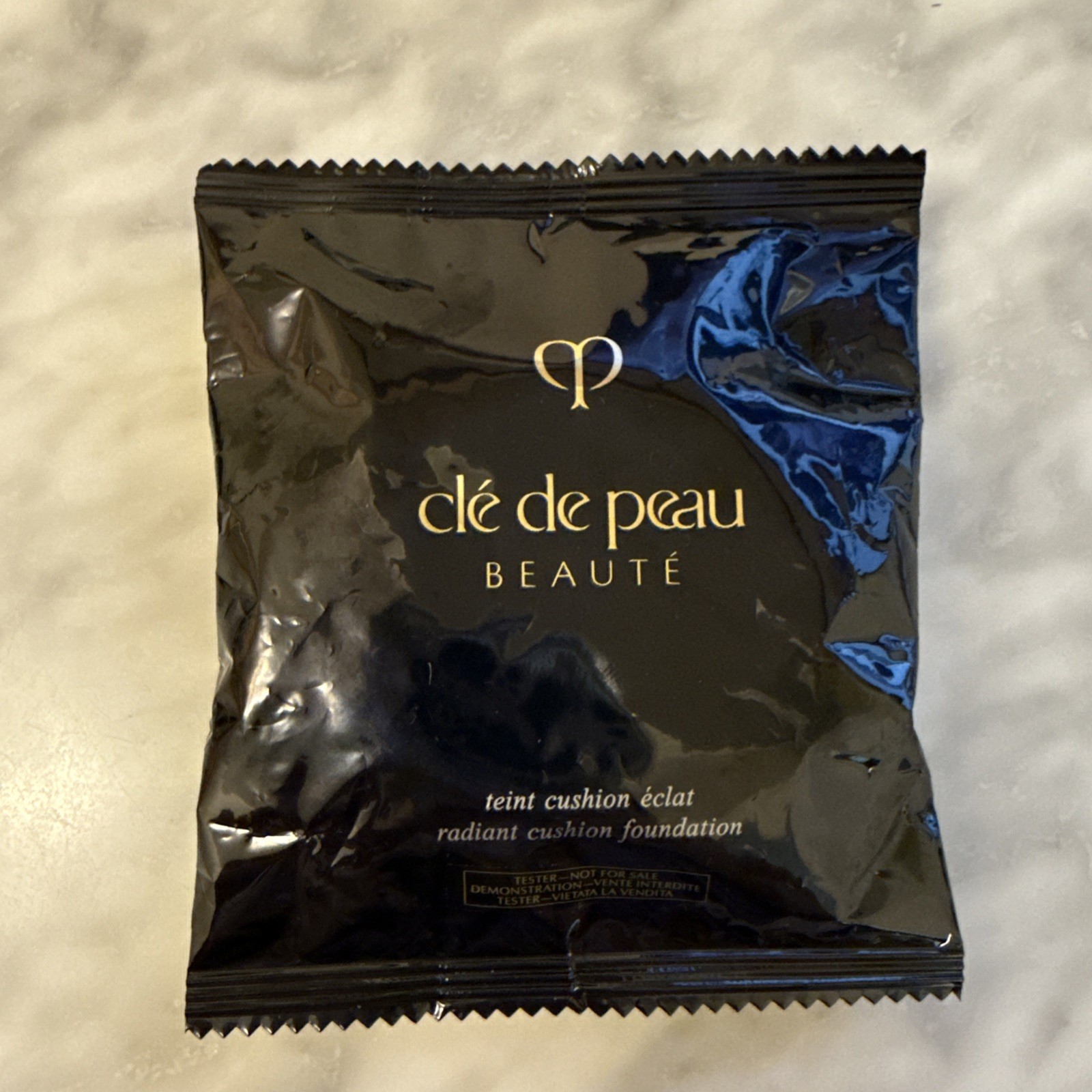 New Cle De Peau Radiant Cushion Foundation Refill o10 .42 Oz o 10 Light ocher