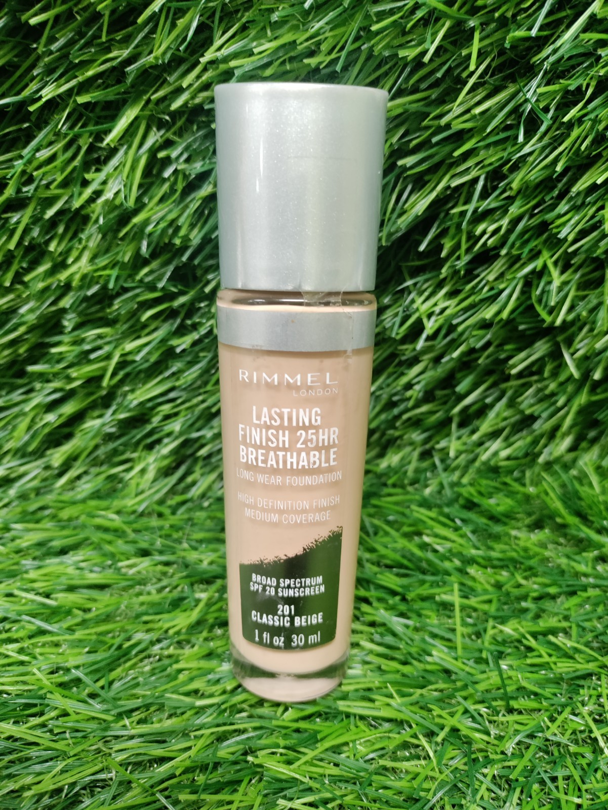 Rimmel Lasting Finish 25Hr Liquid Foundation #201 Classic Beige
