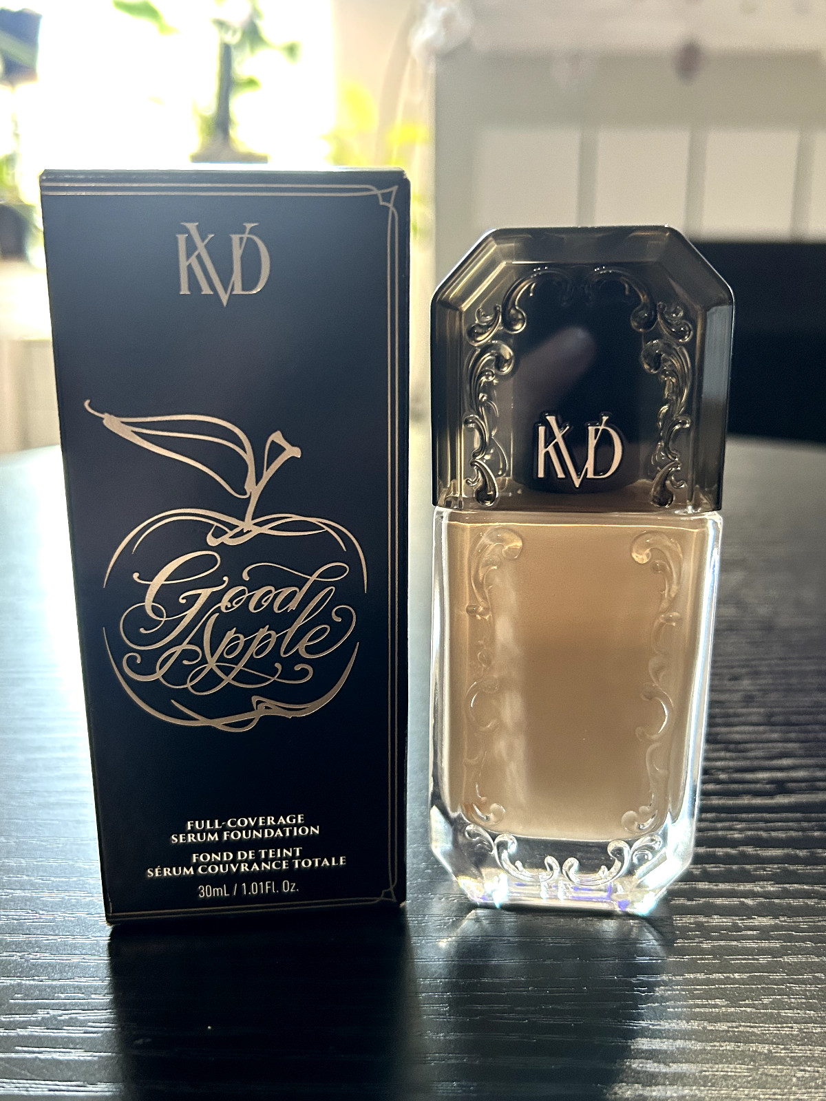 Kat Von D NIB Good Apple Full Coverage Serum Foundation – Light 018