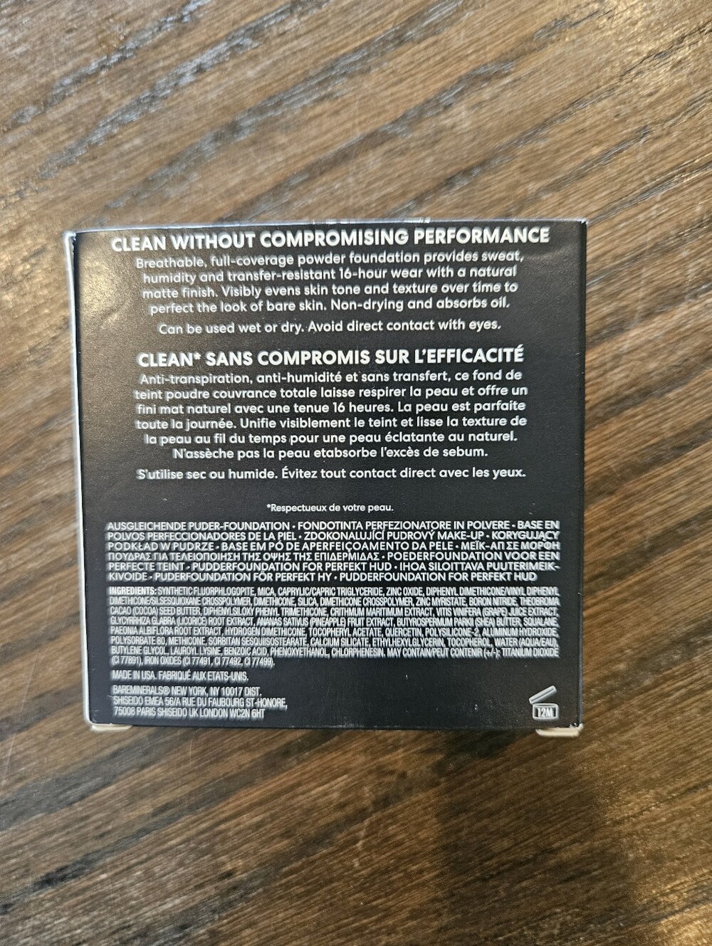 bareMinerals BAREPRO Powder Foundation – Medium Deep 40 Warm Tan