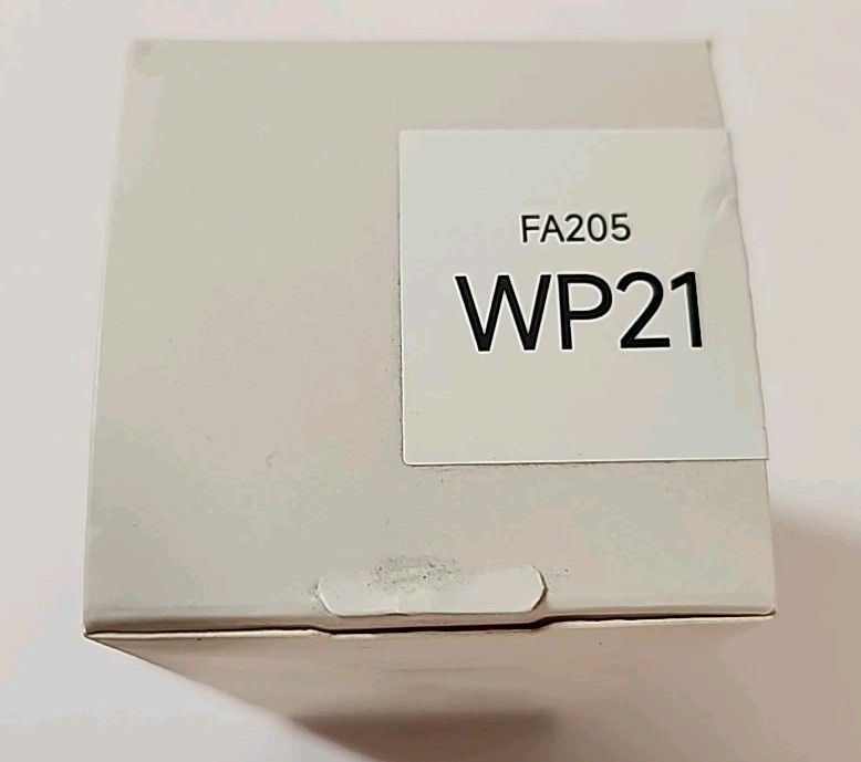 NEW Focallure Lasting Poreless Foundation Makeup WP21 FA205 Cruelty Free 1.05 oz