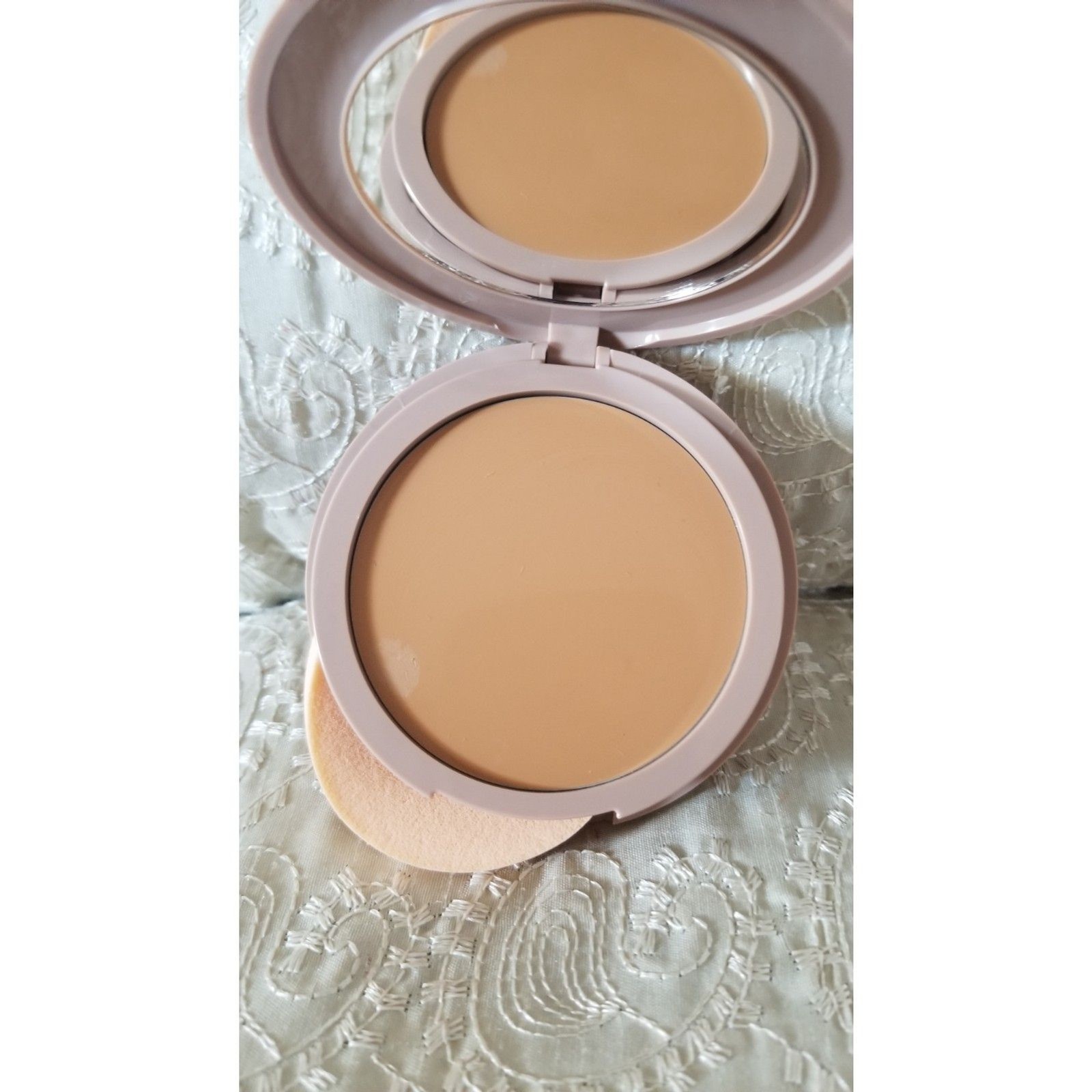The “No Makeup Makeup” Light Medium shade Not original sponge.