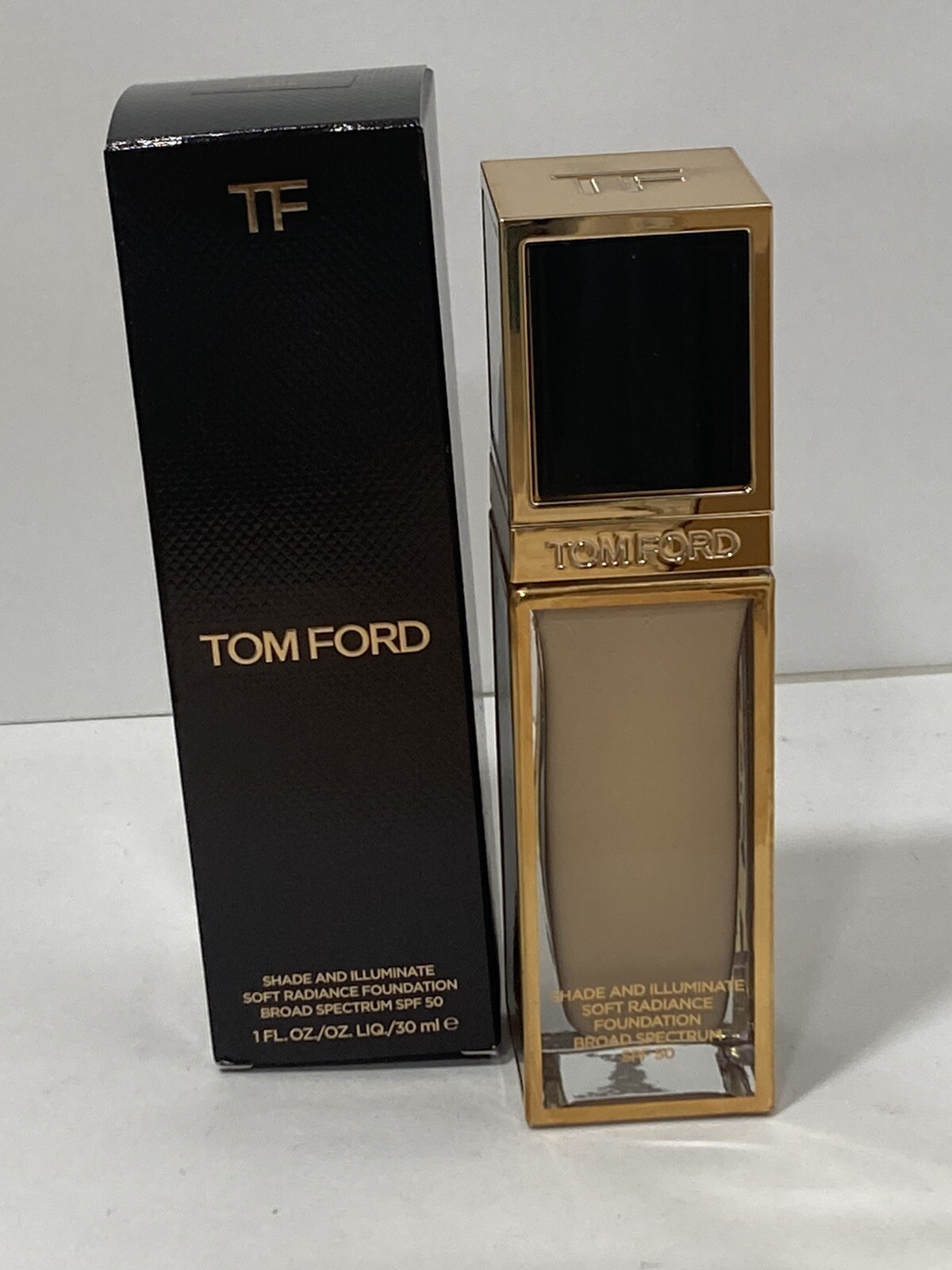 Tom Ford Shade And Illuminate Soft Radiance Foundation 1.4 BONE