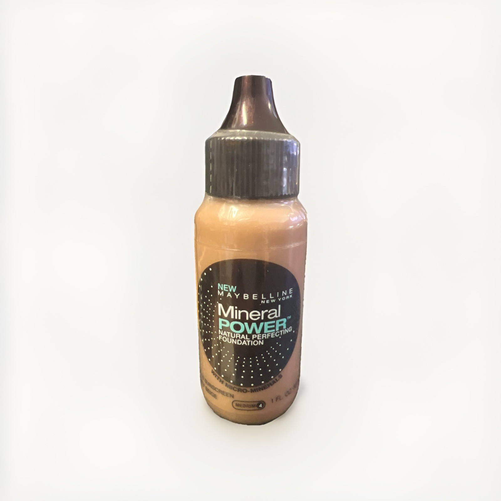 Maybelline New York Mineral Power SPF 18 Foundation Medium 4 Honey Beige Sealed