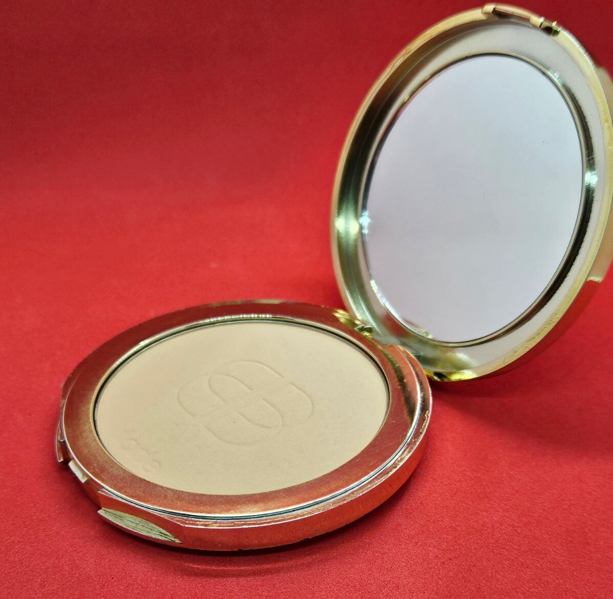TARTE Confidence Creamy Powder Foundation MEDIUM HONEY unbox