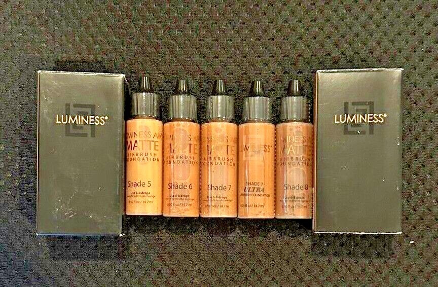 Choose Color – (1) – Luminess Air Airbrush Foundation