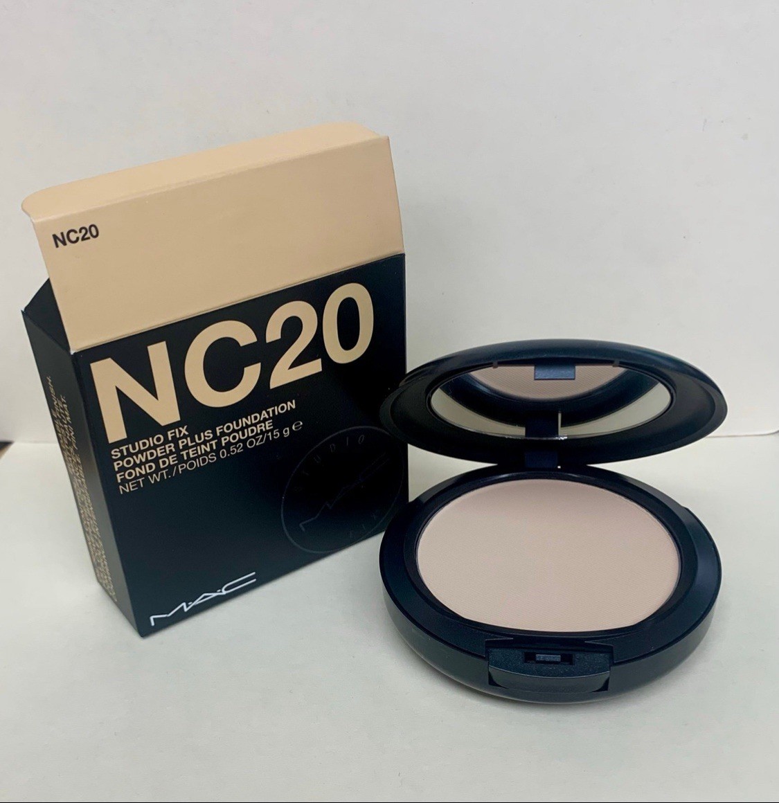 MAC Studio Fix Powder Plus Foundation – NC20 0.52oz NIB