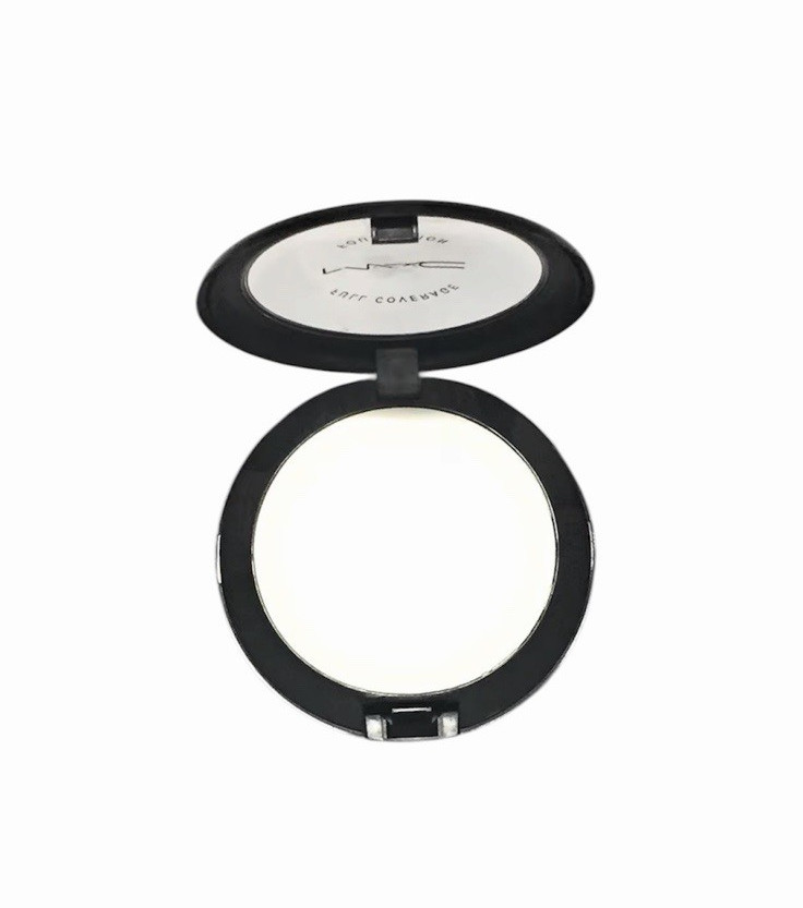 MAC Full Coverage Foundation WHITE 1.0 oz / 28g New in box