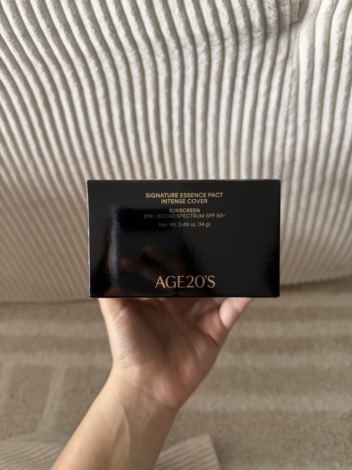 AGE20’s Signature Essence Pact SPF 50+ Official Product Natural Coverage