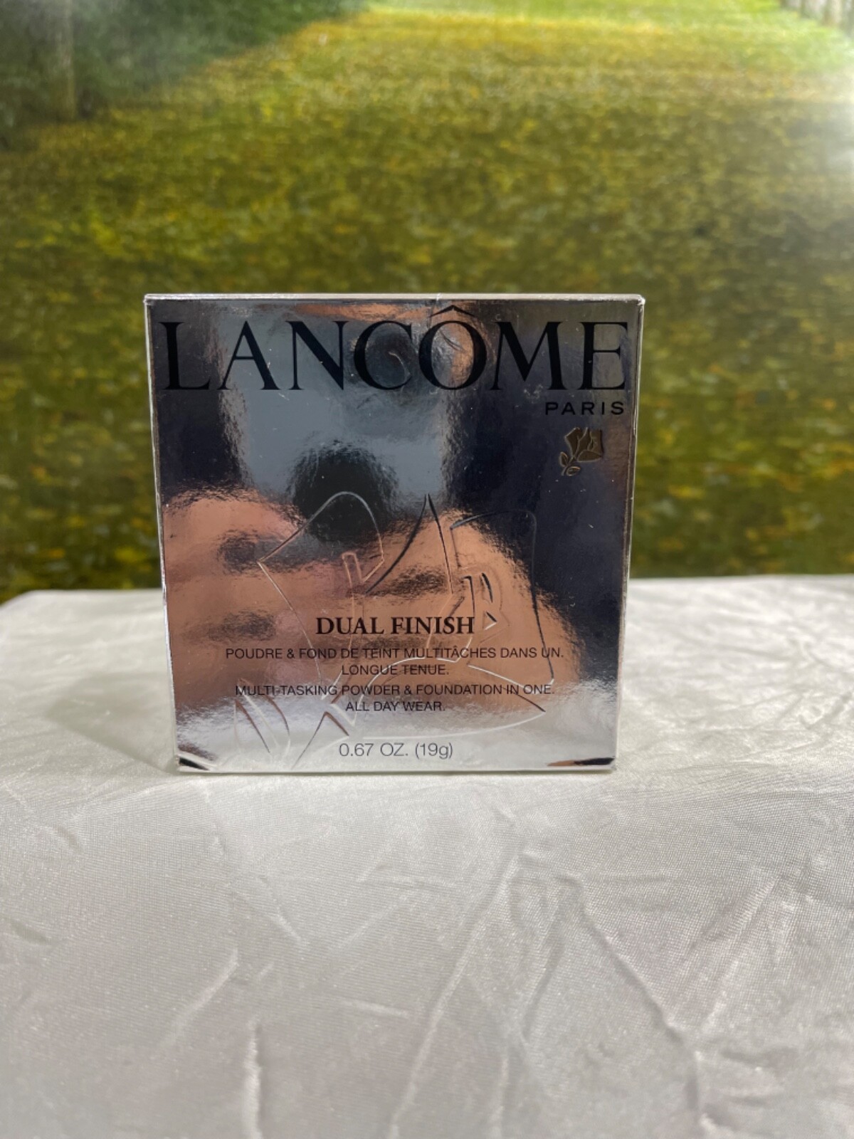 Lancôme Dual Finish Multitasking powder and foundation in 460 Suede (new )