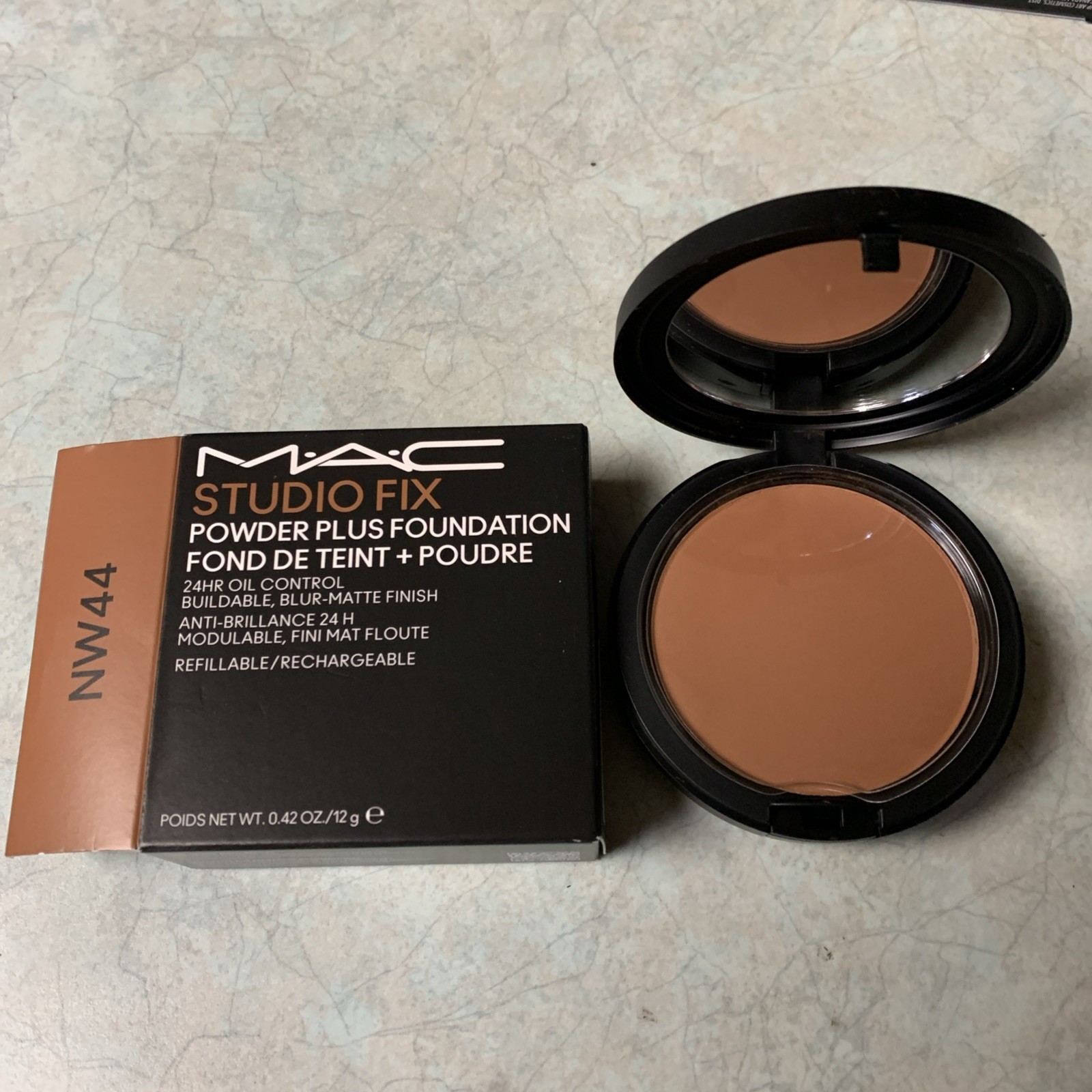 NIB MAC Studio Fix Powder Plus Foundation (new Formula) – NW44 – 0.42 Oz /12g