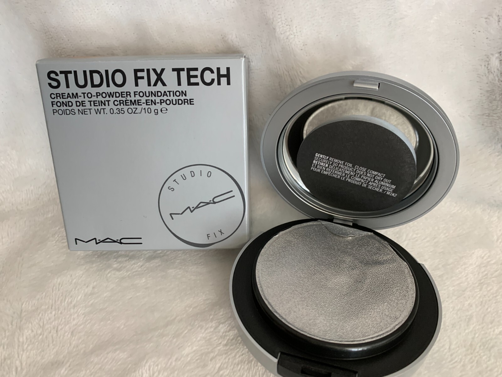 New MAC Studio Fix Tech Cream To Powder Foundation Natural Matte Finish NW15