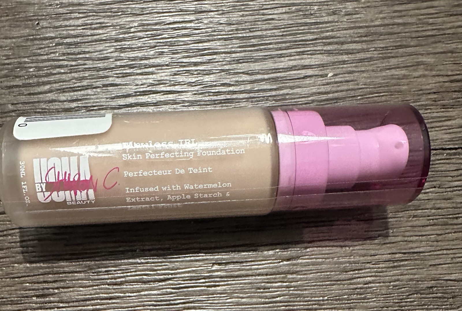UOMA by Sharon C Flawless IRL Skin Perfecting Foundation White Pearl T3