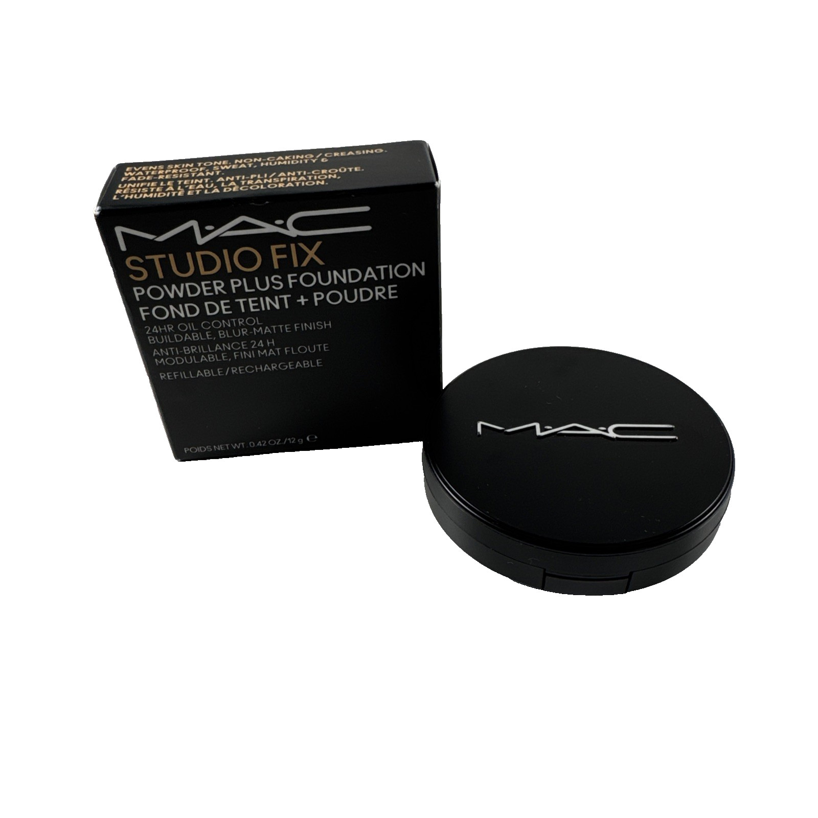 NEW IN BOX MAC Studio Fix Powder Plus Foundation Plus Oil Control #NC20