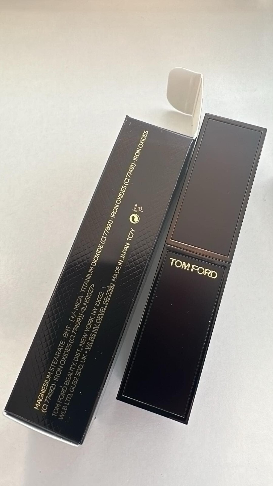 Tom Ford Traceless Soft Matte Concealer Correct 4W1 .12 oz 3.5g W3