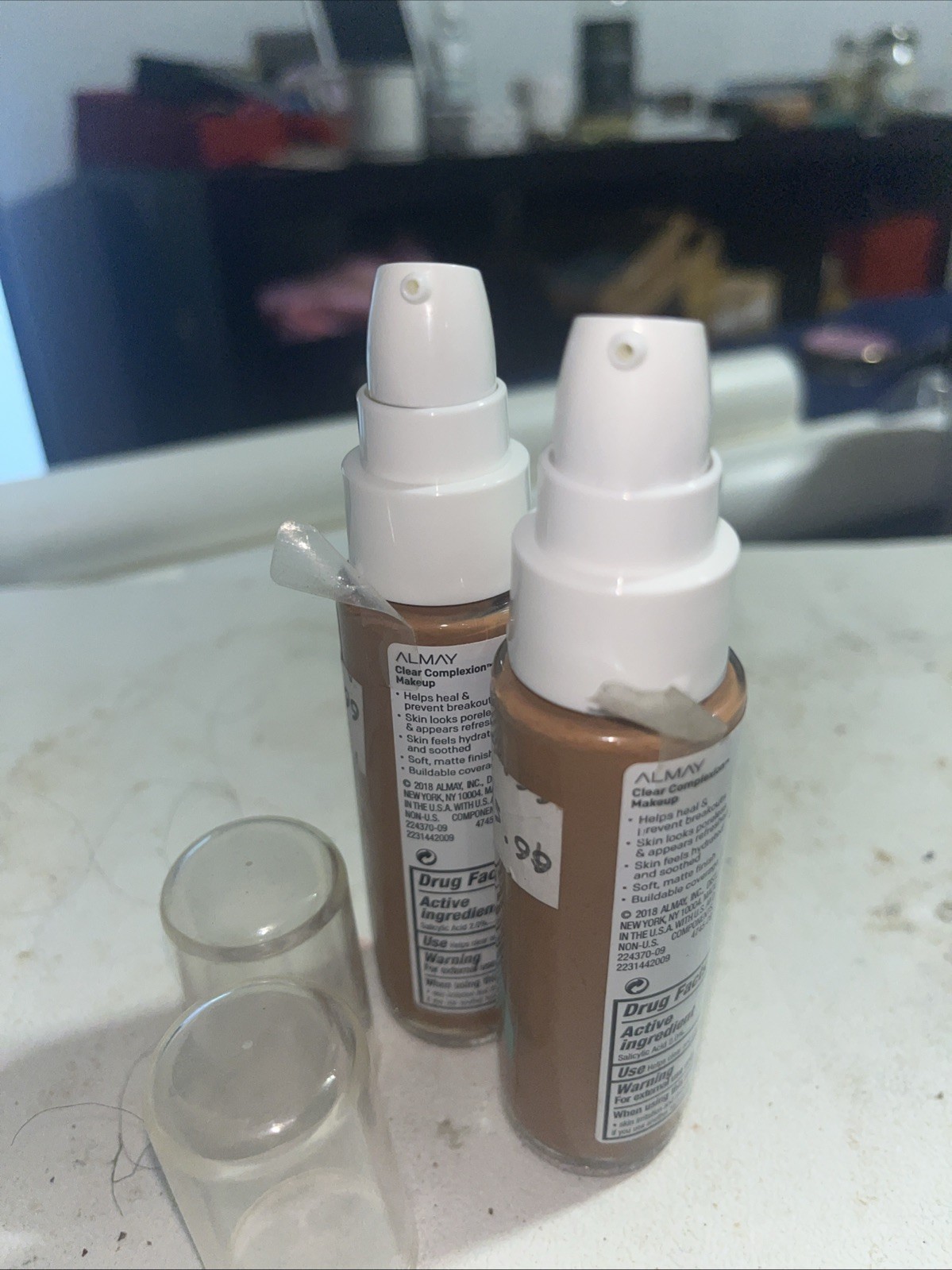 Almay Clear Complexion Makeup, Acne Treatment Foundation (Caramel 800) 1 oz New