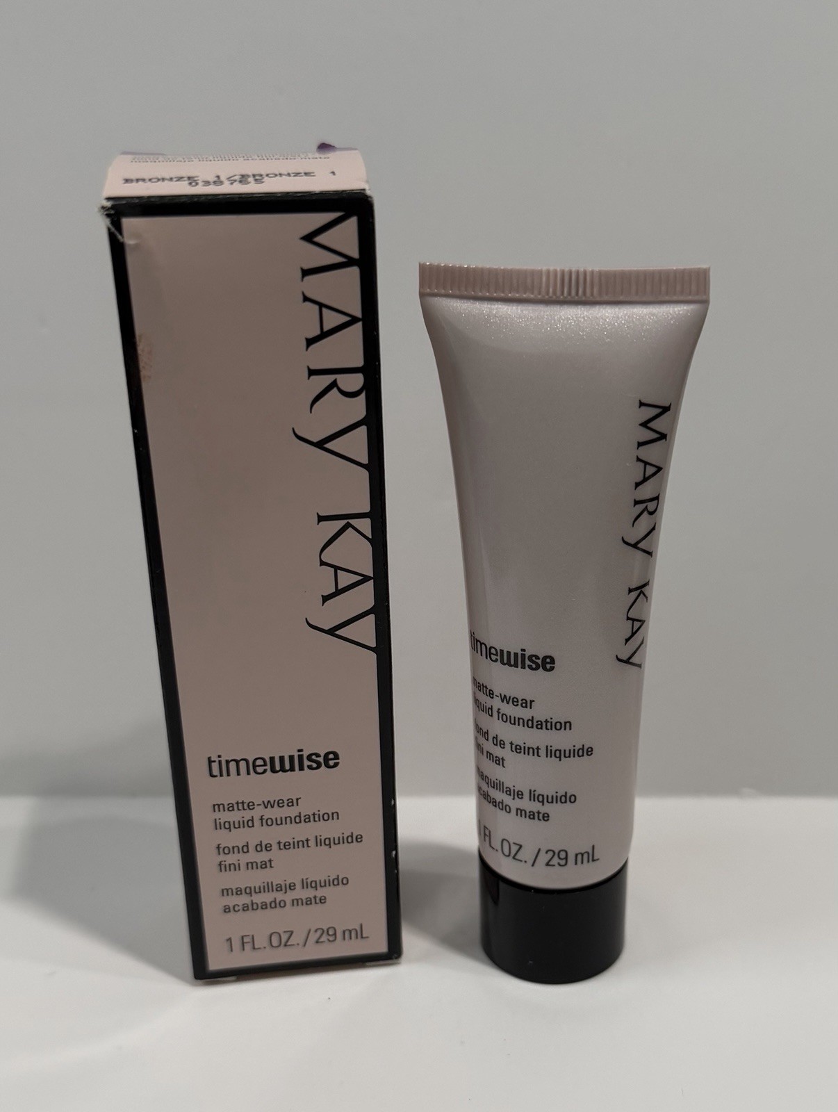 Mary Kay Bronze 1 Timewise Matte-Wear Liquid Foundation 038765 – Free Ship
