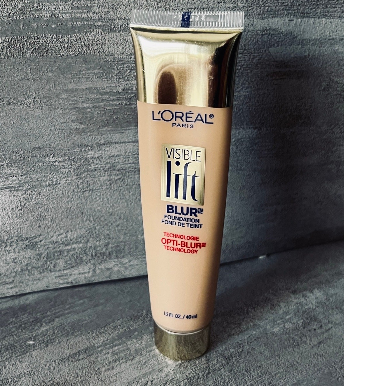 Loreal Visible Lift Blur Foundation 201 LIGHT IVORY ~ Discontinued Sealed