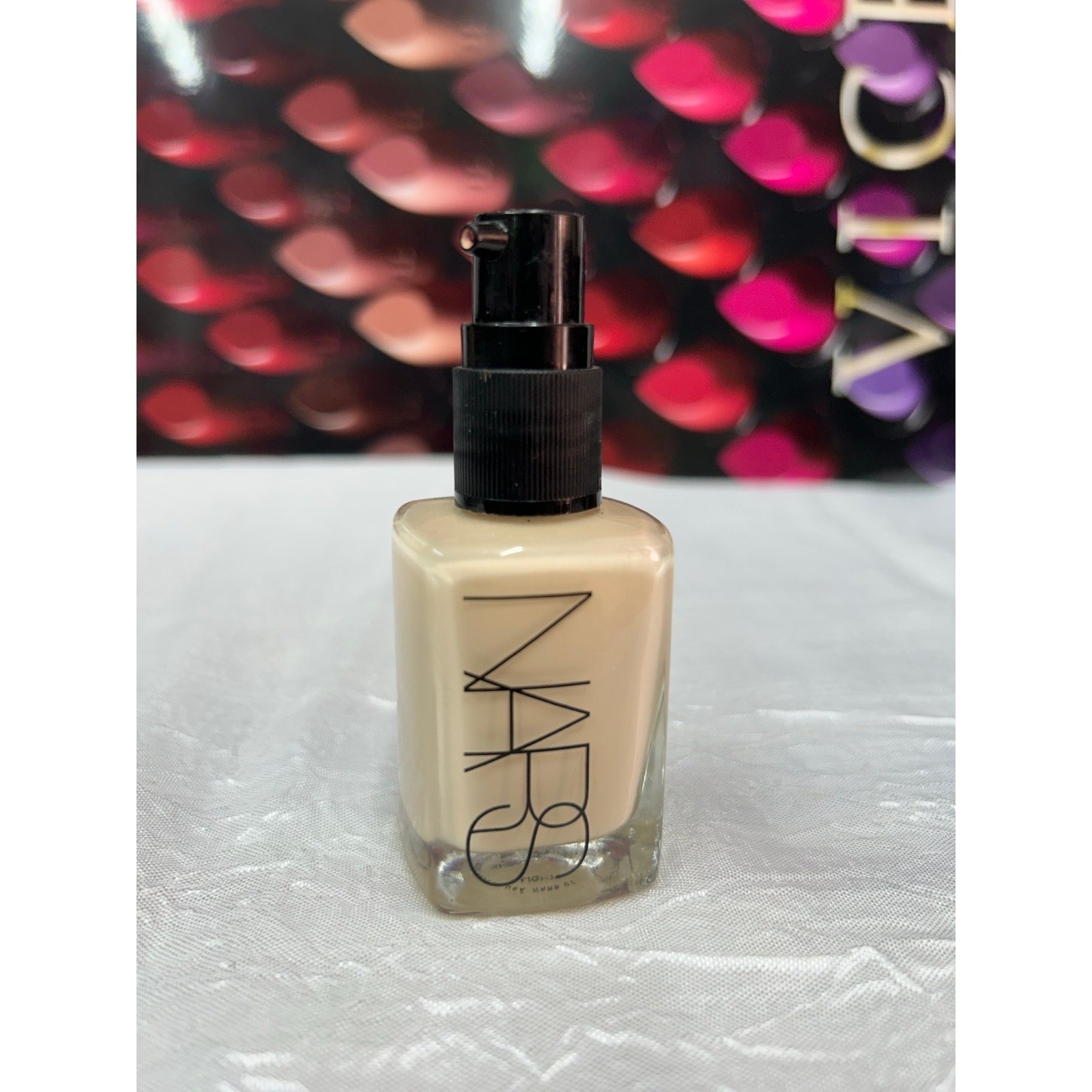NARS sheer glow foundation READ DESCRIPTION- light 1 siberia