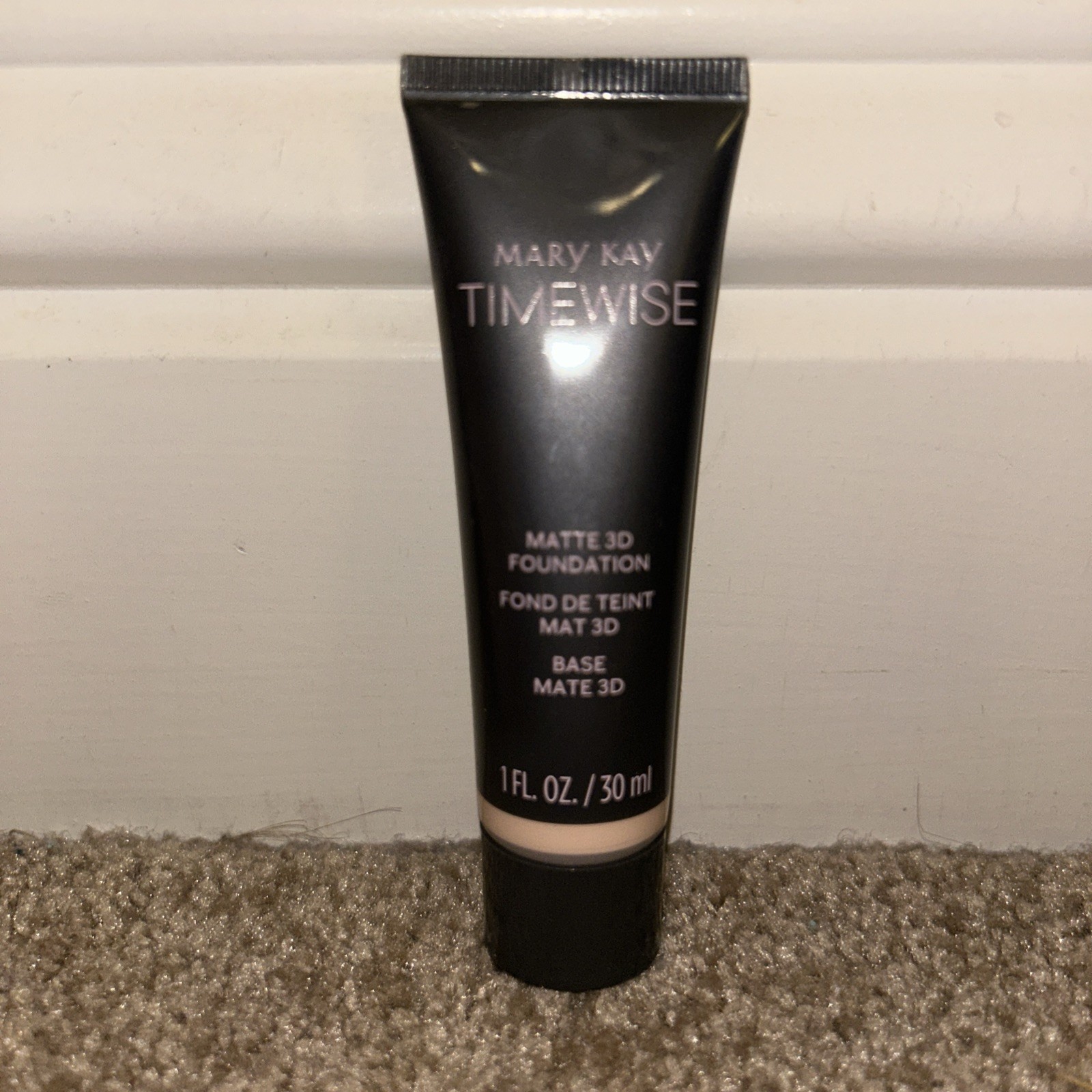 Mary Kay Timewise 3D Foundation Base Matte 1 oz Ivory C 110 099958 New Makeup