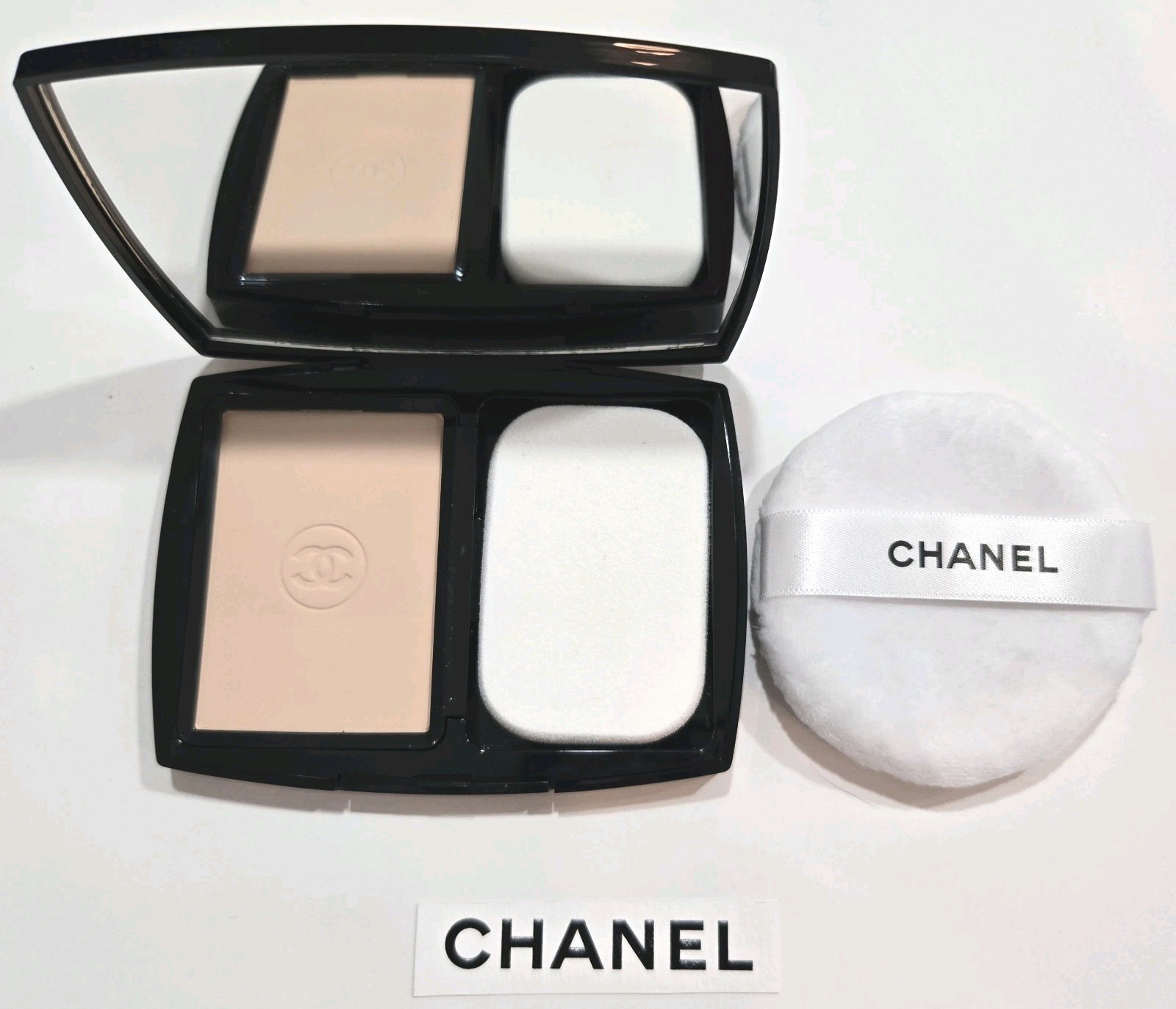 CHANEL ULTRA LE TEINT BR 22 COMPACT FOUNDATION Full Size 13g New With Bonus