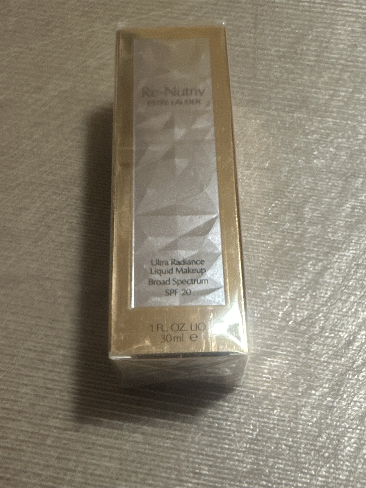 Estee Lauder Foundation Re-Nutriv 7W1 Deep Spice Ultra Radiance Liquid Makeup