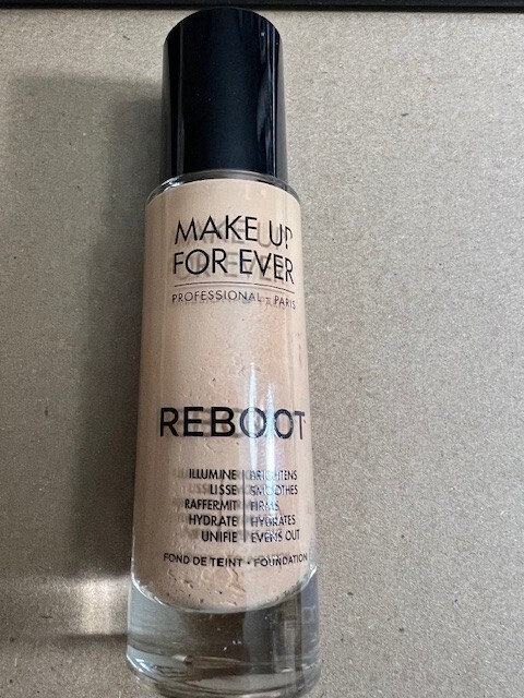 Make Up For Ever Foundation 1.01 Fl Oz Reboot Y305 New No Box Free Shipping
