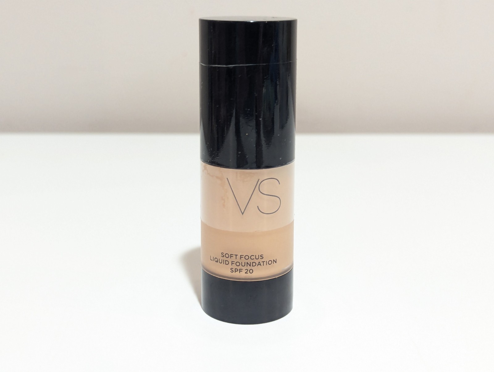 Victoria’s Secret Soft Focus Liquid Foundation Medium #40 Discontinued