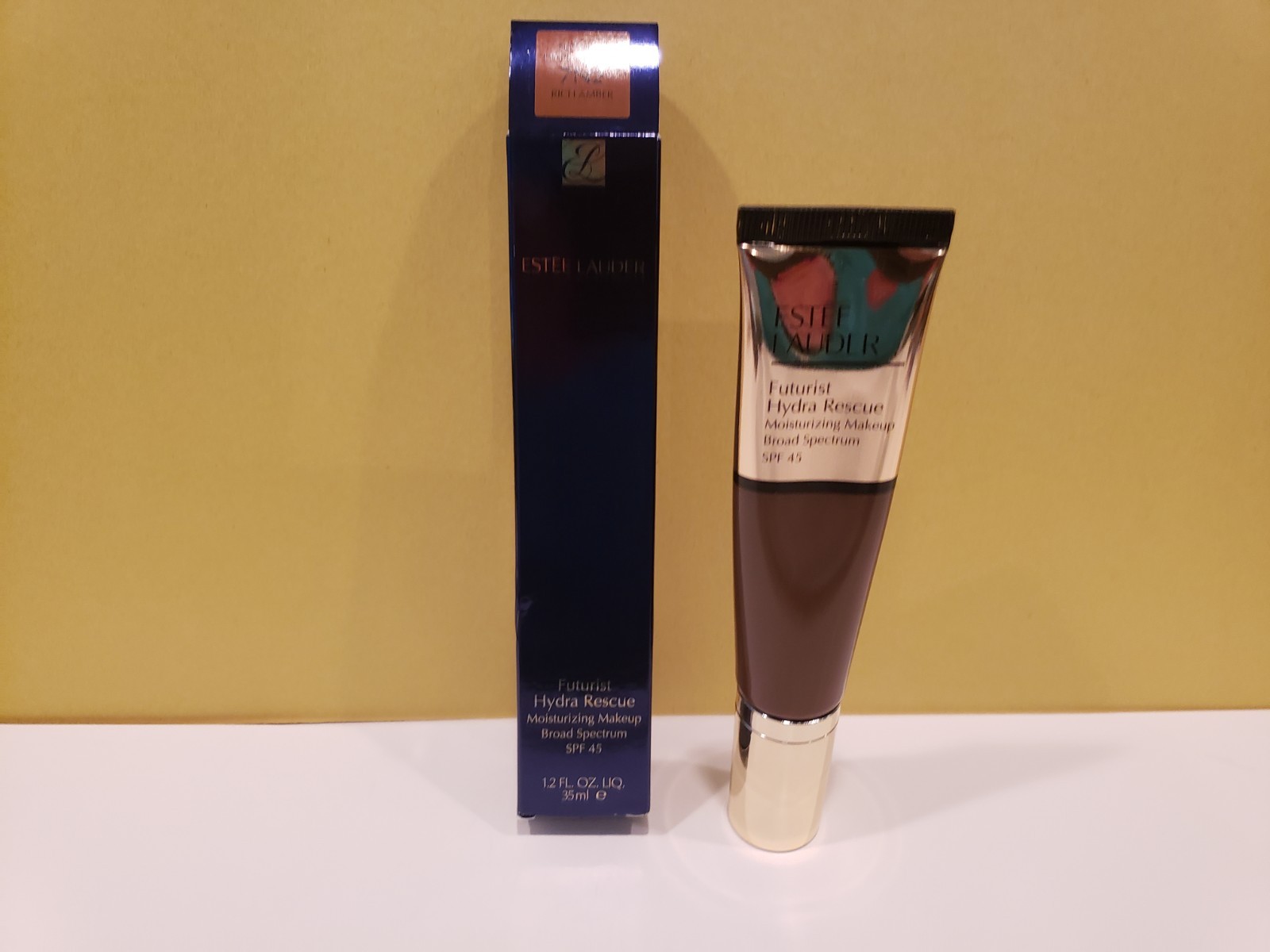 Estee Lauder ~Futurist Hydra Rescue BS 45 ~ Moisturizing Makeup ~ 7N2 Rich Amber