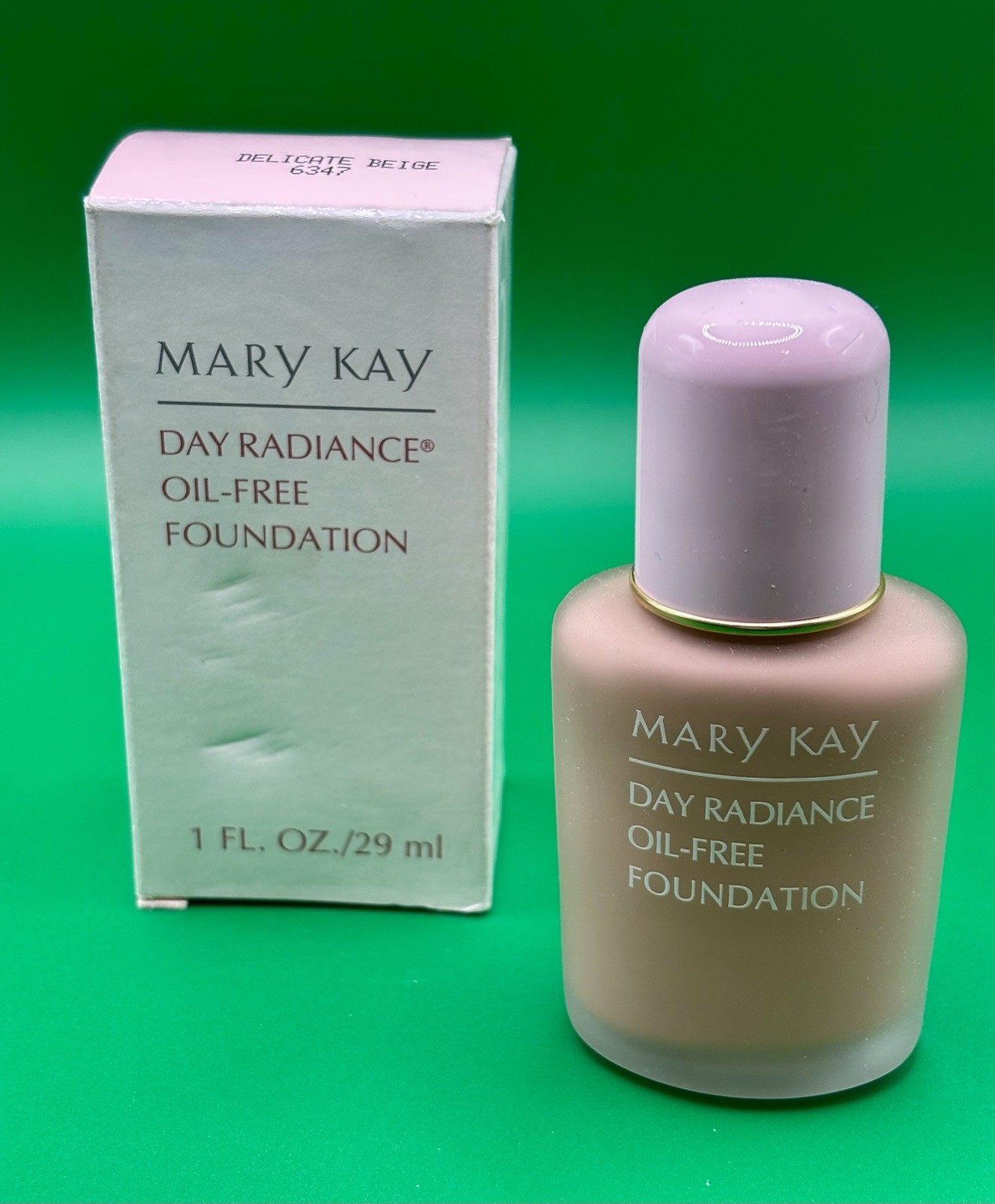 Mary Kay Day Radiance Oil Free Foundation 6347 DELICATE BEIGE W/ SPF8 NOS 💖