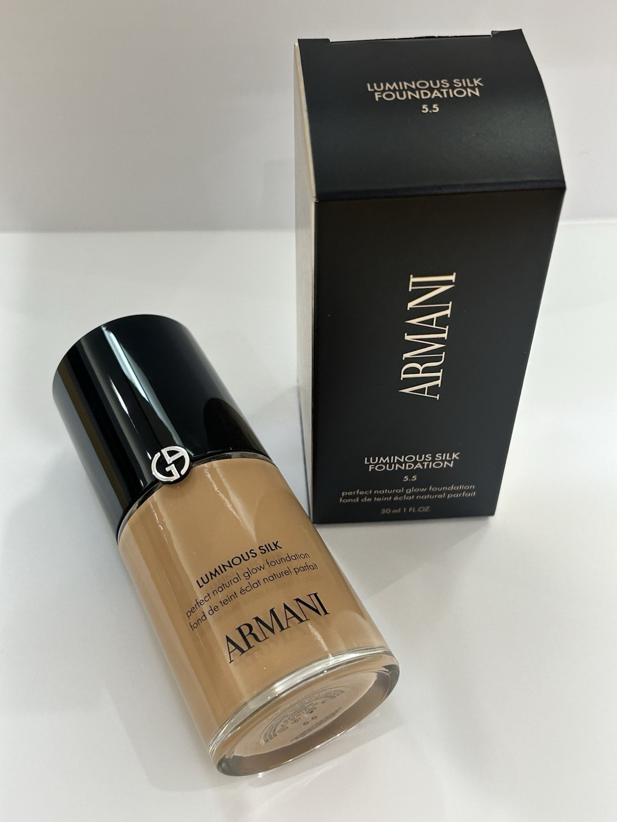 NEW Giorgio Armani ~ 5.5 Light Medium ~ Luminous Silk Foundation 30ml