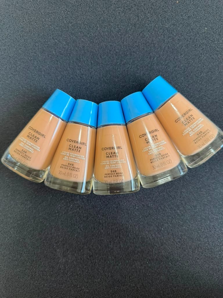 5 Pack COVERGIRL Clean Matte Liquid Foundation, 548 Perfect Beige, *NEW SEALED*