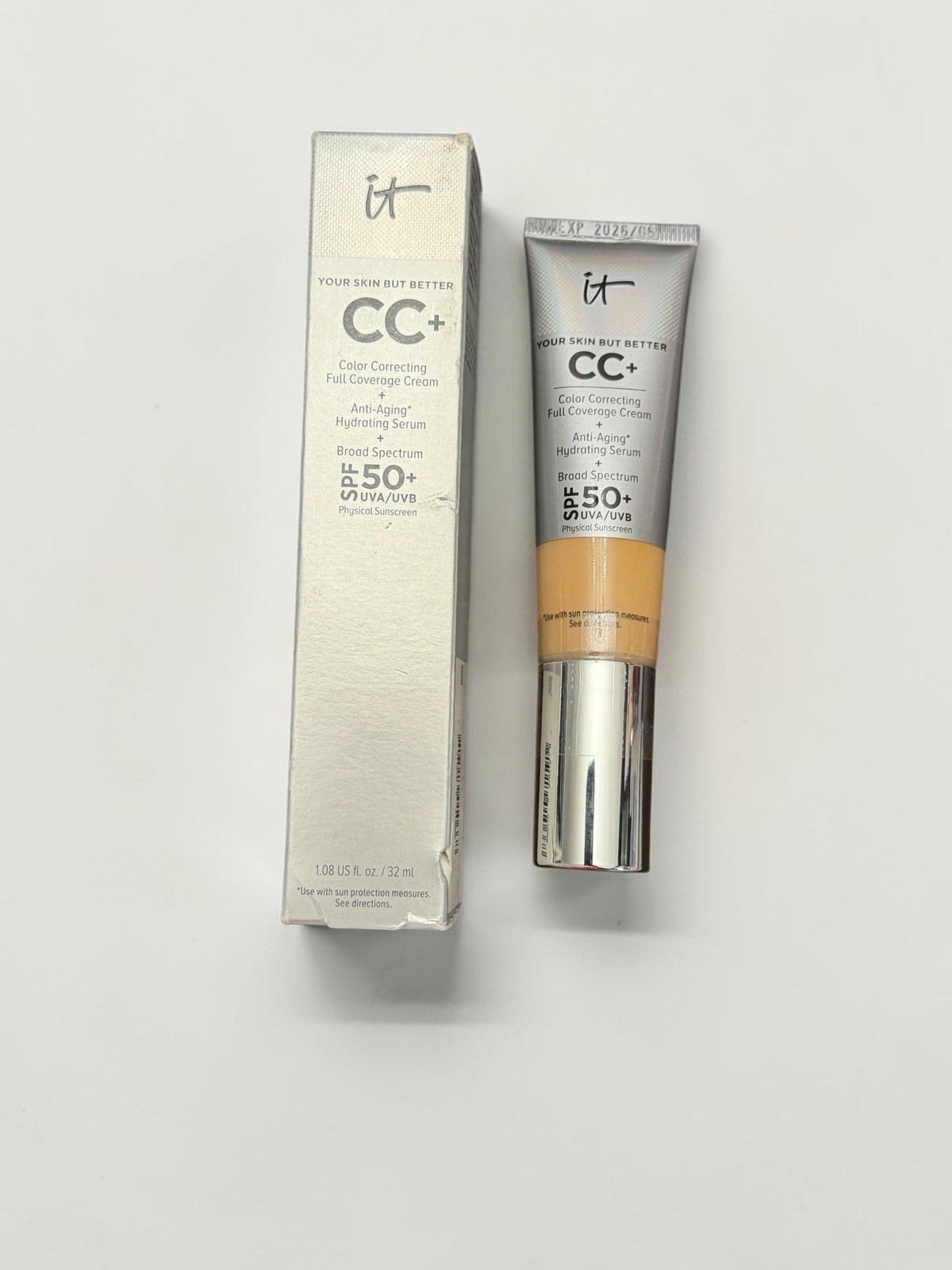 NIB~ It Cosmetics CC+ Color Correcting Full Coverage Foundation Serum MEDIUM