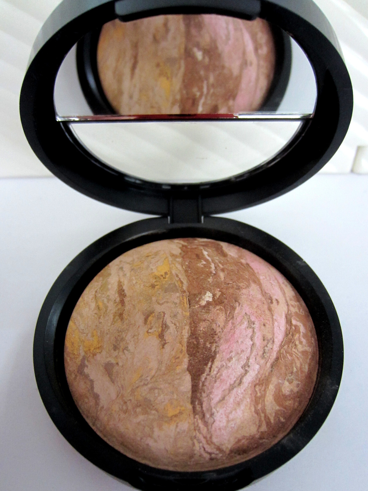 Laura Geller BALANCE N BRONZE Medium 0.32 oz foundation/bronzer combo -FULL SIZE