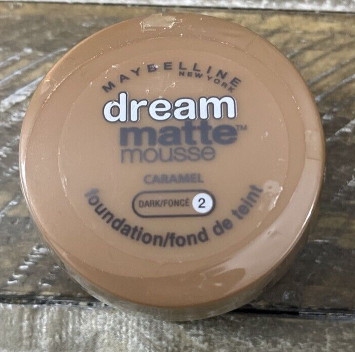 Maybelline Dream Matte Mousse Dark Caramel 2