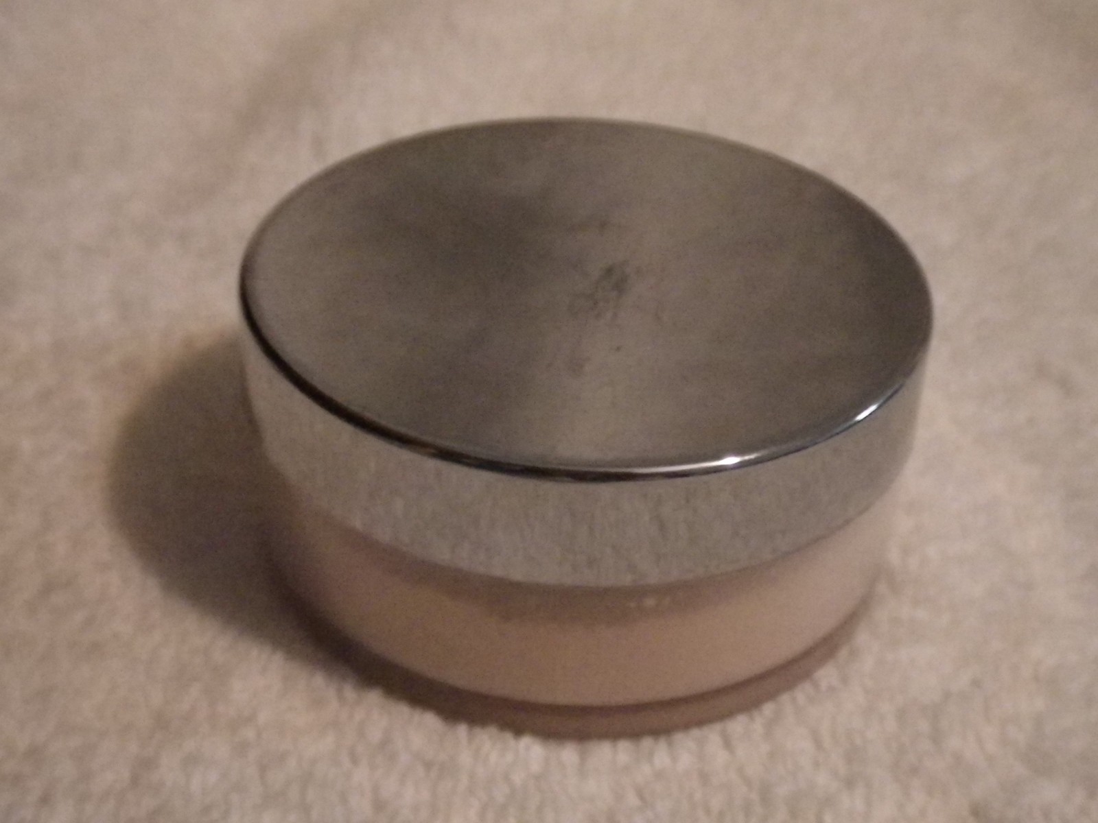 Mary Kay Mineral Powder Foundation – Ivory 0.5 – Discontinued .28 OZ 040983