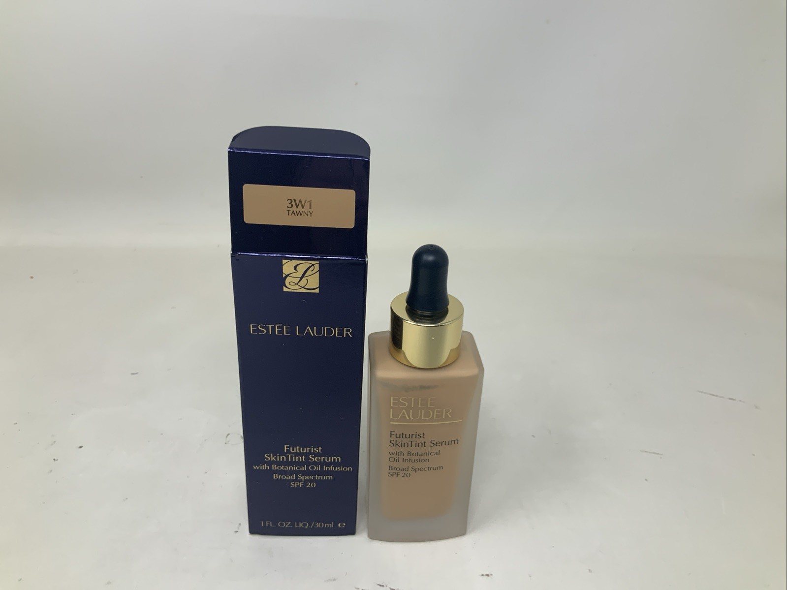 Estée Lauder Futurist Skin Tint Foundation ~ 3W1 Tawny ~ 1 Fl Oz / 30 Ml