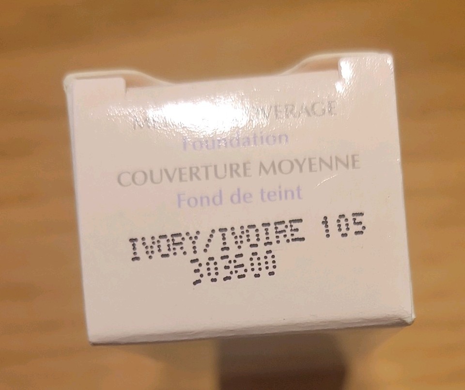 Mary Kay Medium-Coverage Foundation Ivory 105 303600
