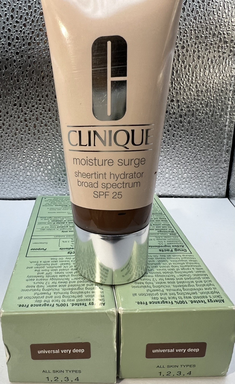 Clinique~Moisture Surge Sheertint Hydrator BS/SPF 25~Universal Very Deep~1.4oz~