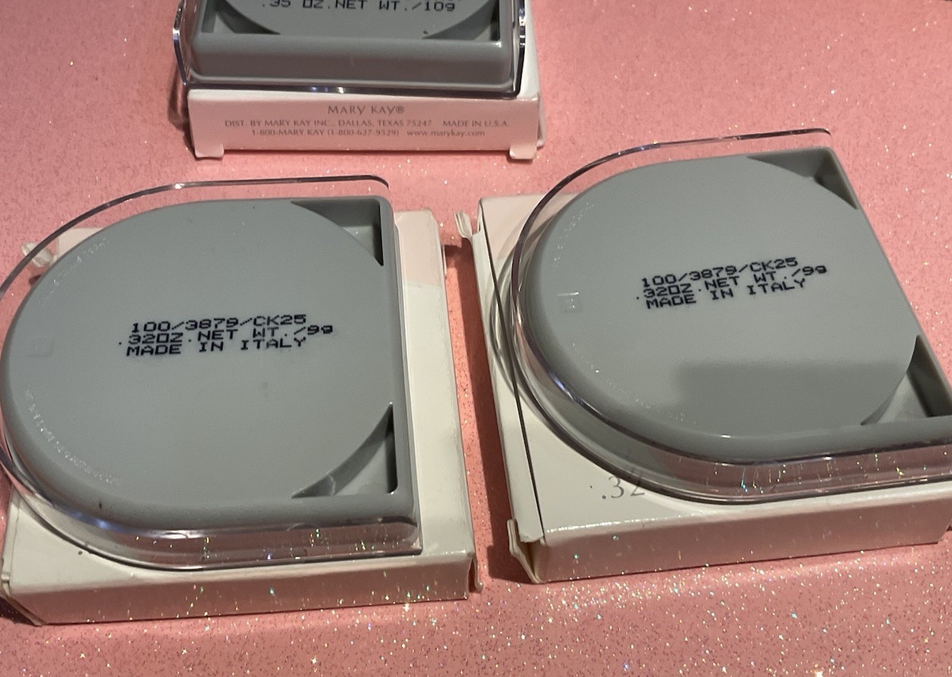 2-Mary Kay Dual Coverage Powder Foundation IVORY 100 -+ Ivory 0.5 + Compact